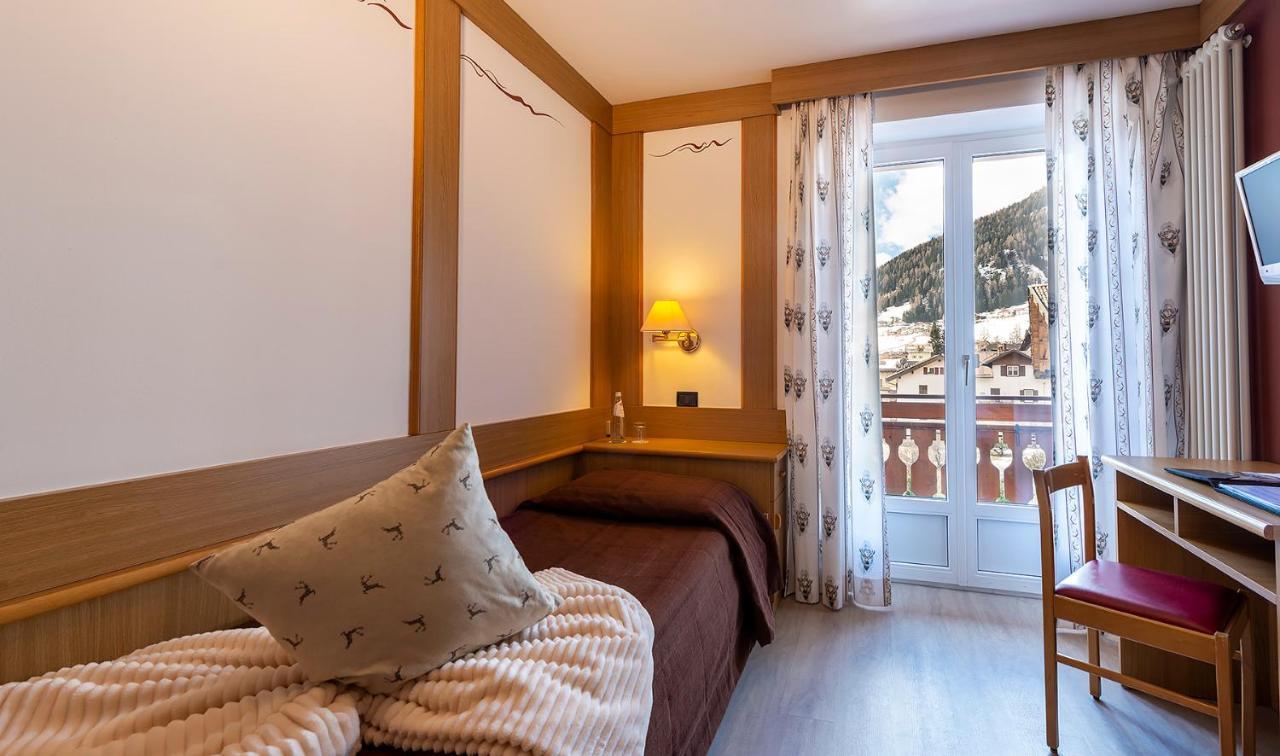 מואנה Hotel La Serenella מראה חיצוני תמונה