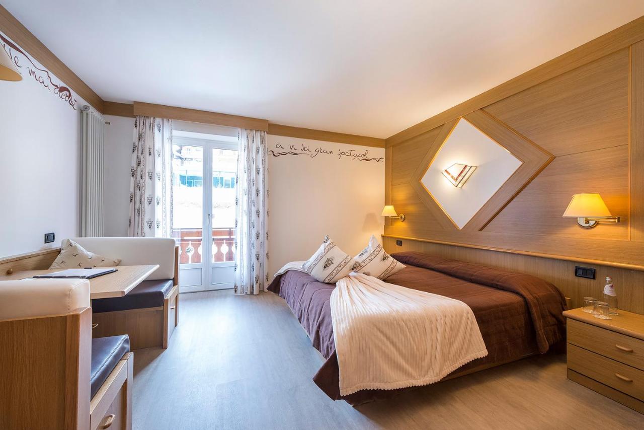 מואנה Hotel La Serenella מראה חיצוני תמונה