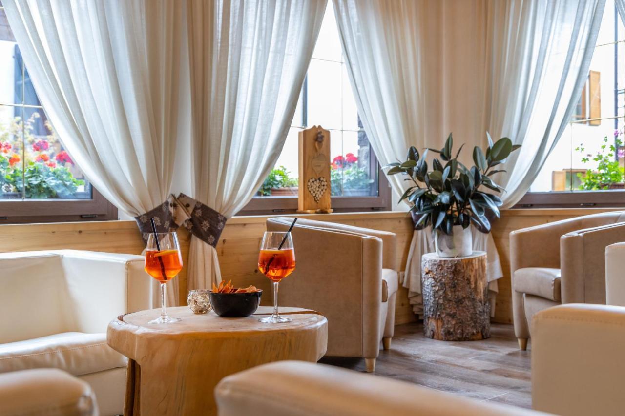 מואנה Hotel La Serenella מראה חיצוני תמונה