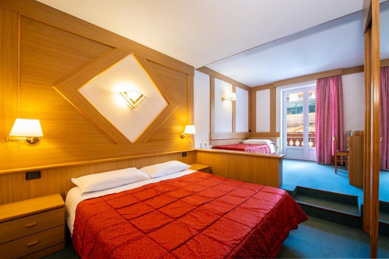 מואנה Hotel La Serenella מראה חיצוני תמונה