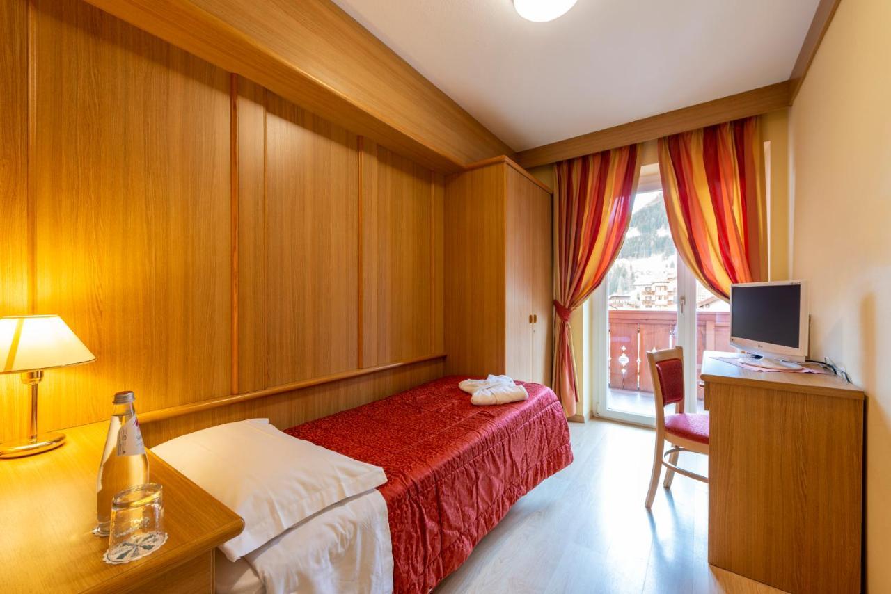 מואנה Hotel La Serenella מראה חיצוני תמונה